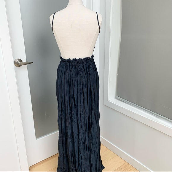 Lulu’s navy blue crinkle fabric w/ lace bodice backless maxi dress boho chic - Picture 7 of 10